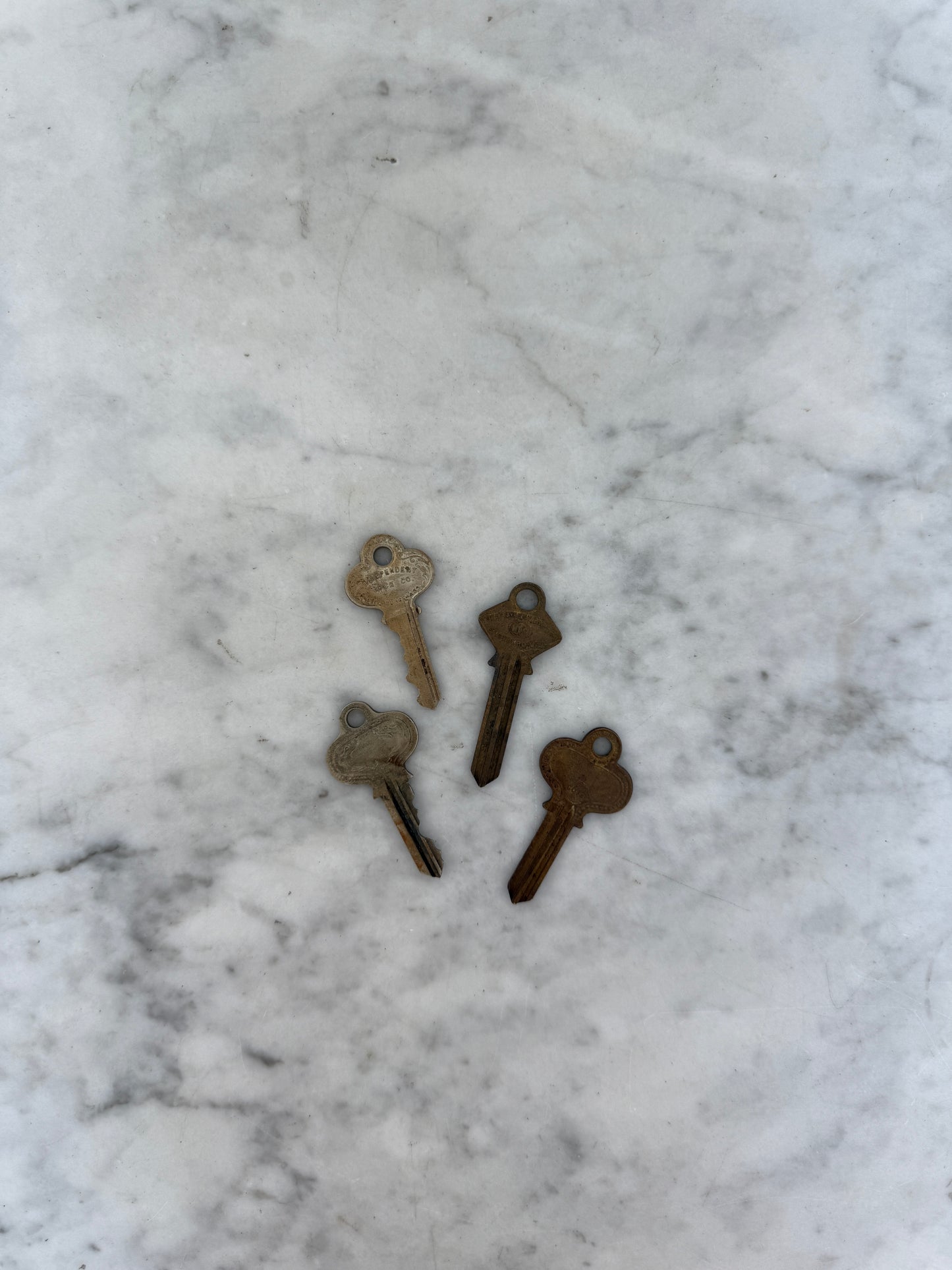 Antique, Keys