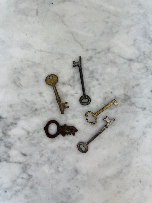 Antique Skeleton Keys Set of 5